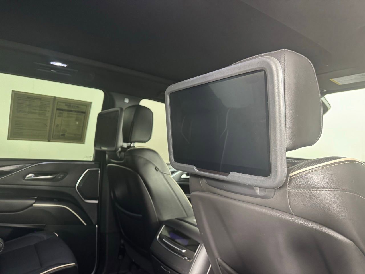 Used 2021 Cadillac Escalade Sport w/ LPO, ONYX Package RWD image 33