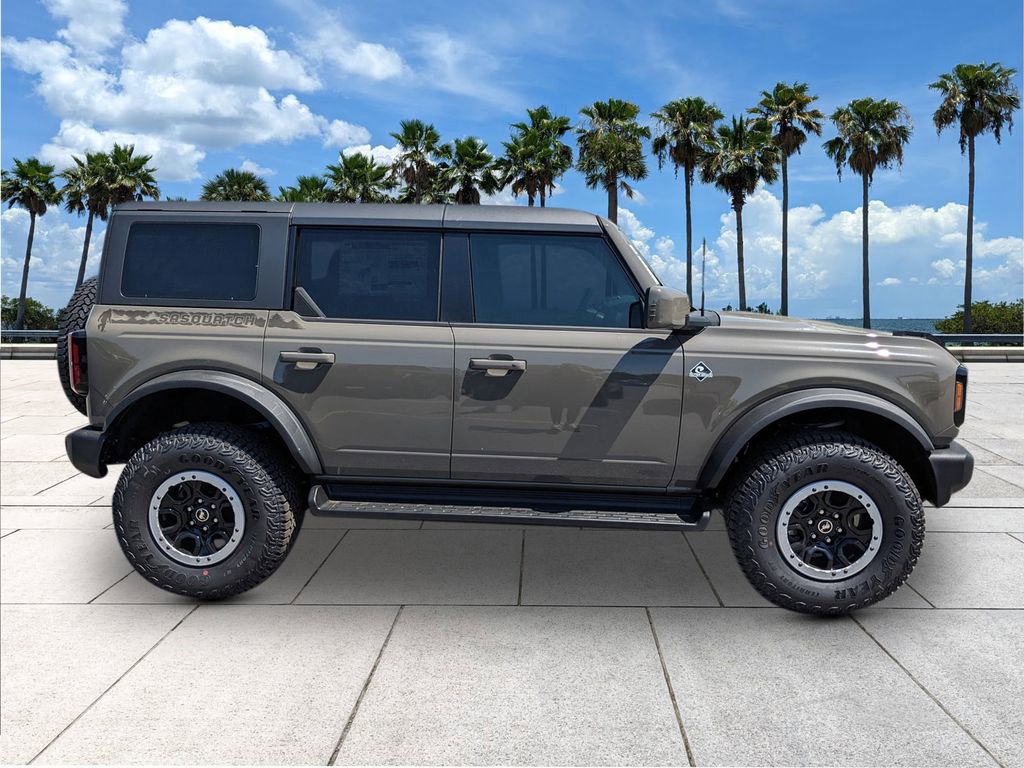 New 2025 Ford Bronco Outer Banks w/ Sasquatch Package AWD/4WD image 8