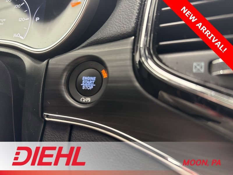 Used 2021 Jeep Grand Cherokee Limited AWD/4WD image 32