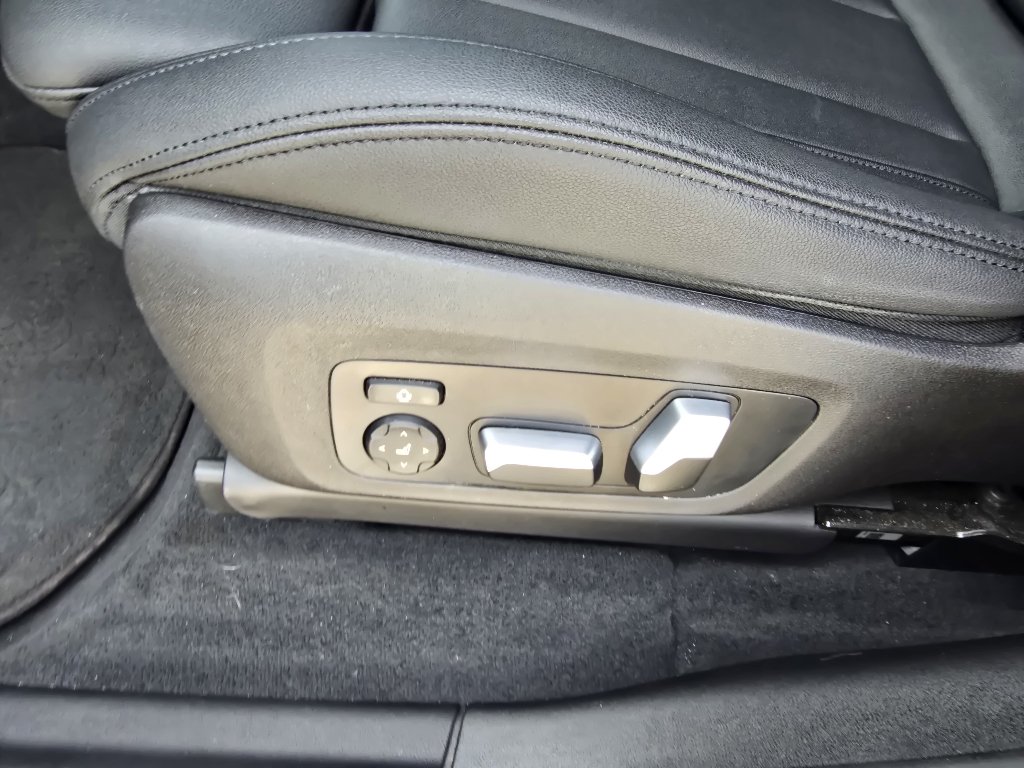 Used 2021 BMW X3 xDrive30e w/ Premium Package AWD/4WD image 16