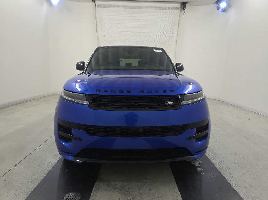 Used 2025 Land Rover Range Rover Sport Autobiography AWD/4WD image 3