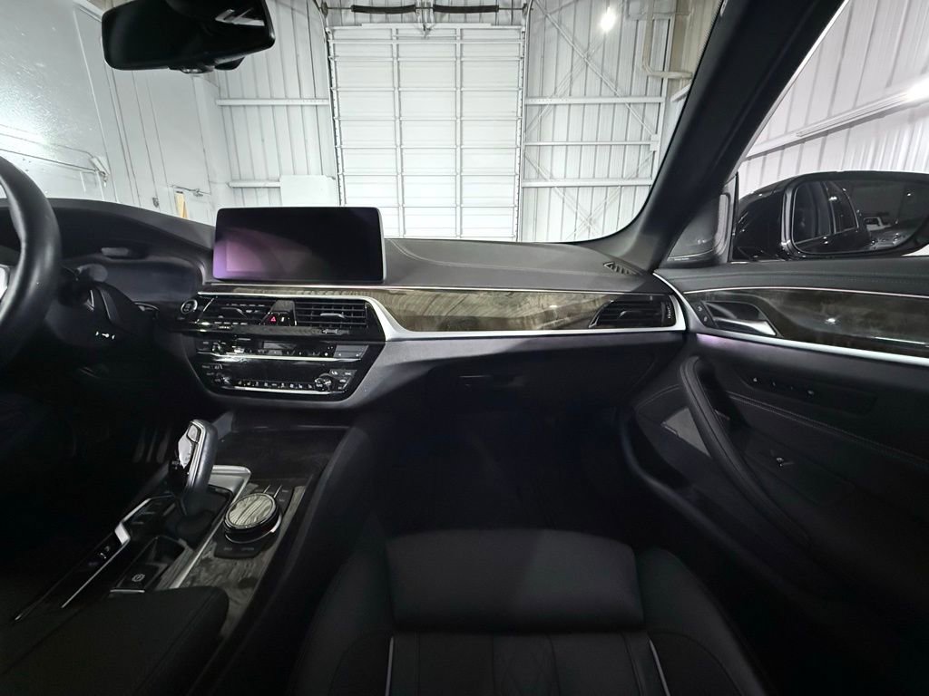 Used 2023 BMW M550i xDrive w/ Executive Package image 49