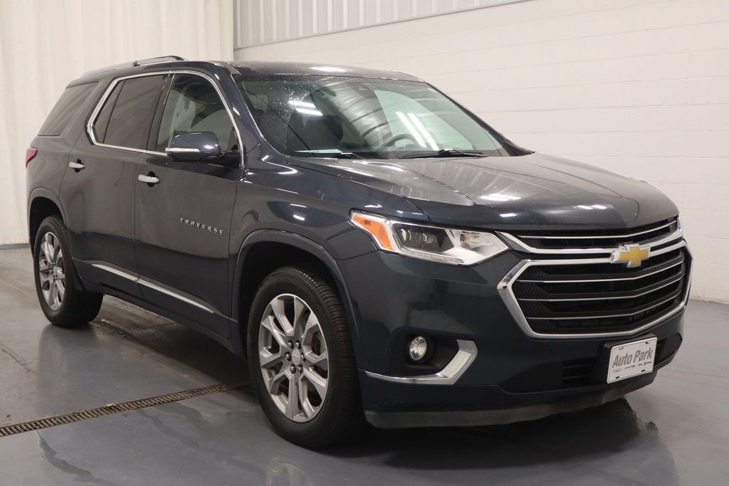 Used 2019 Chevrolet Traverse Premier w/ Driver Confidence II Package image 3