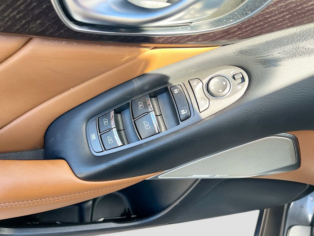 Used 2023 INFINITI Q50 Sensory image 18