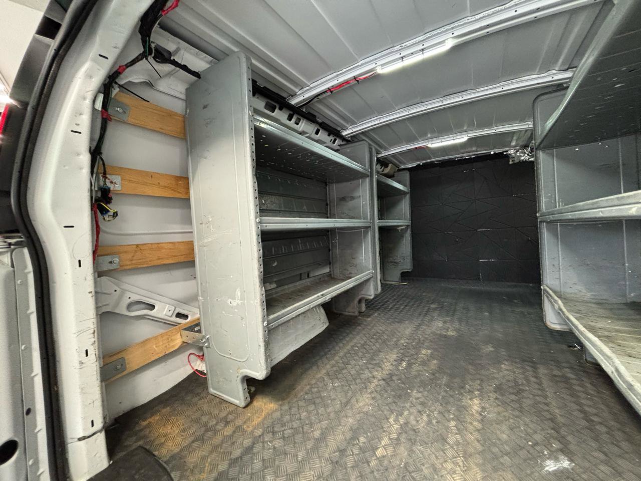 Used 2021 GMC Savana 2500 w/ Driver Convenience Package RWD image 10