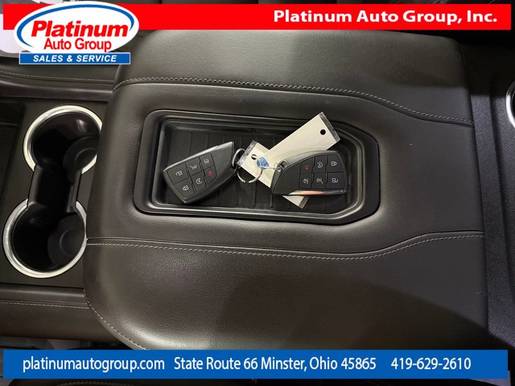 Used 2021 Chevrolet Suburban Z71 w/ Z71 Signature Package AWD/4WD image 25