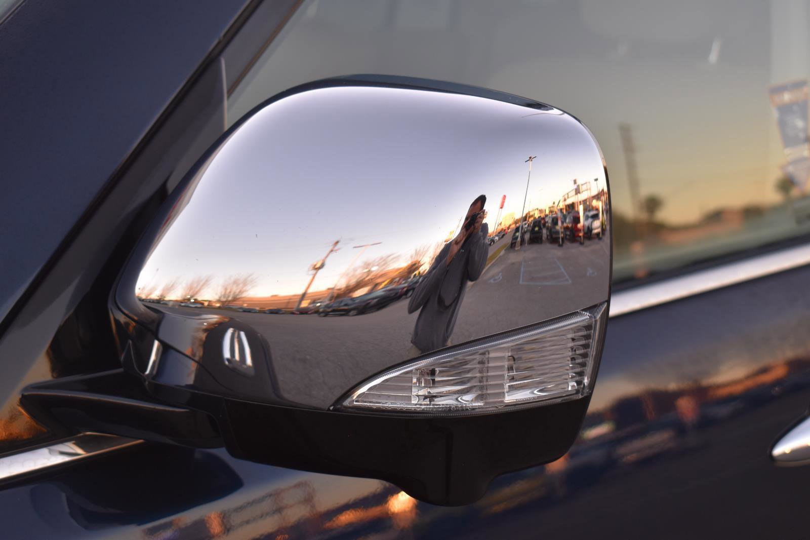 Certified 2024 Nissan Armada Platinum w/ Captain's Chairs Package image 4