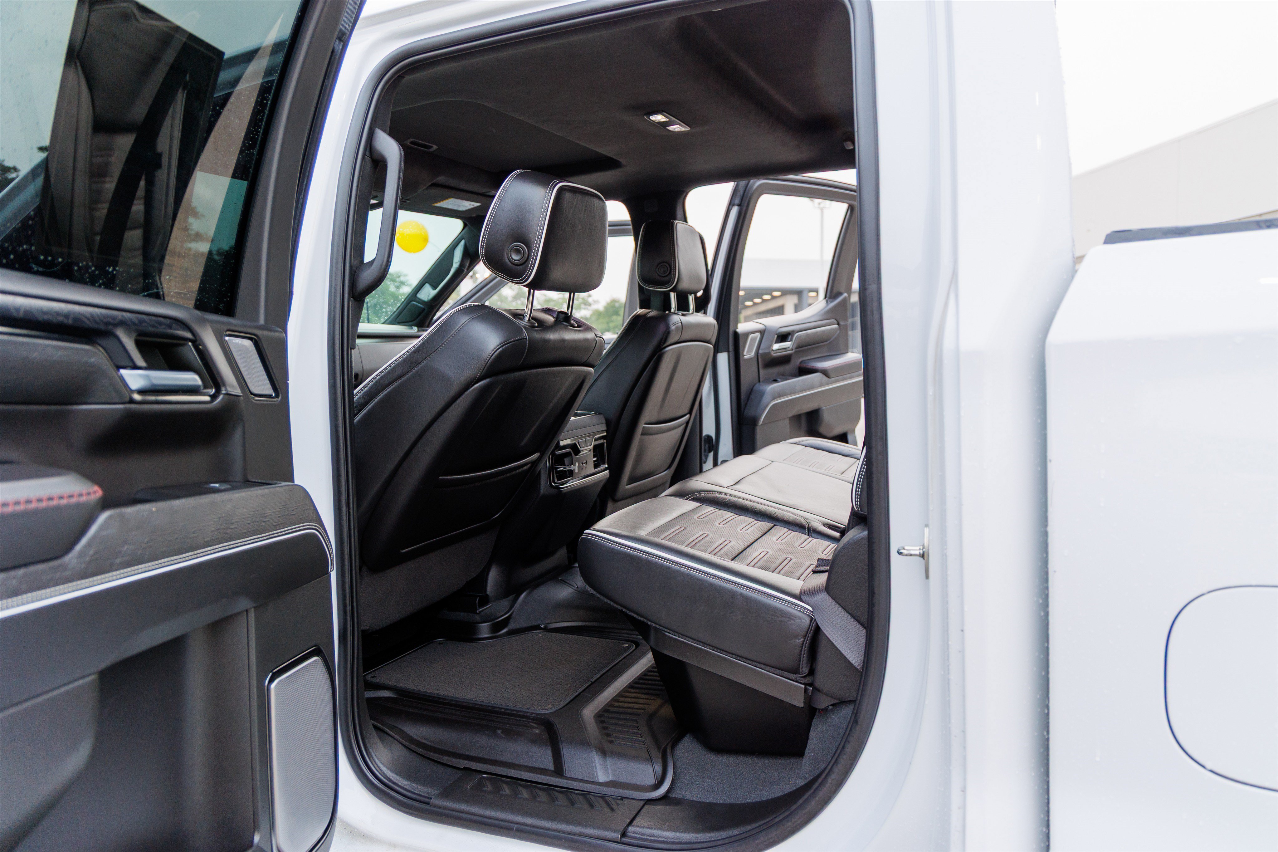Used 2023 GMC Sierra 1500 AT4X AWD/4WD image 41