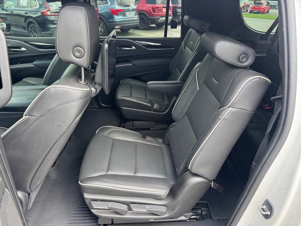 Used 2021 Cadillac Escalade ESV Sport w/ Driver Assist Tech Package AWD/4WD image 10