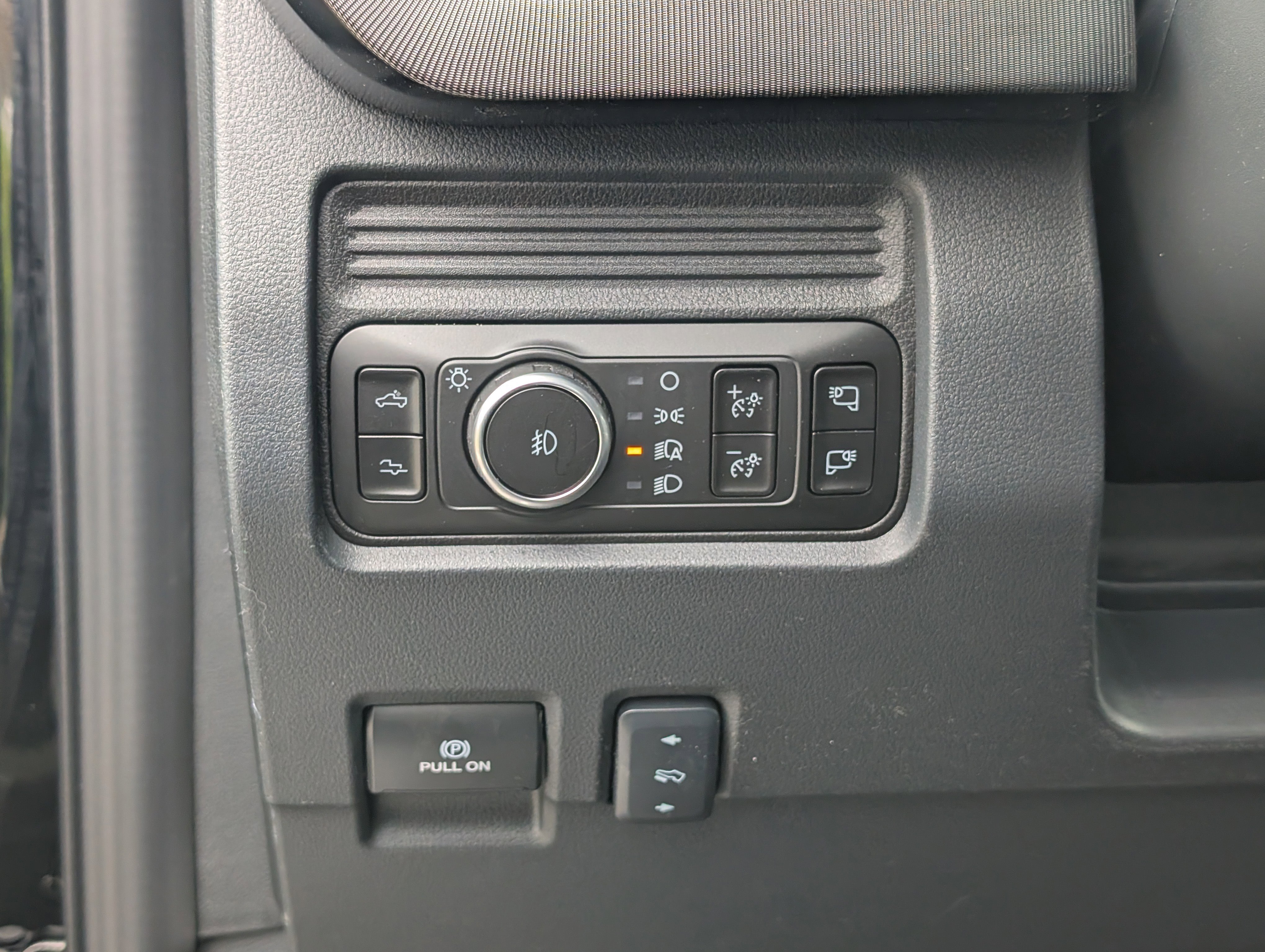 New 2026 Ford F250 Platinum image 17