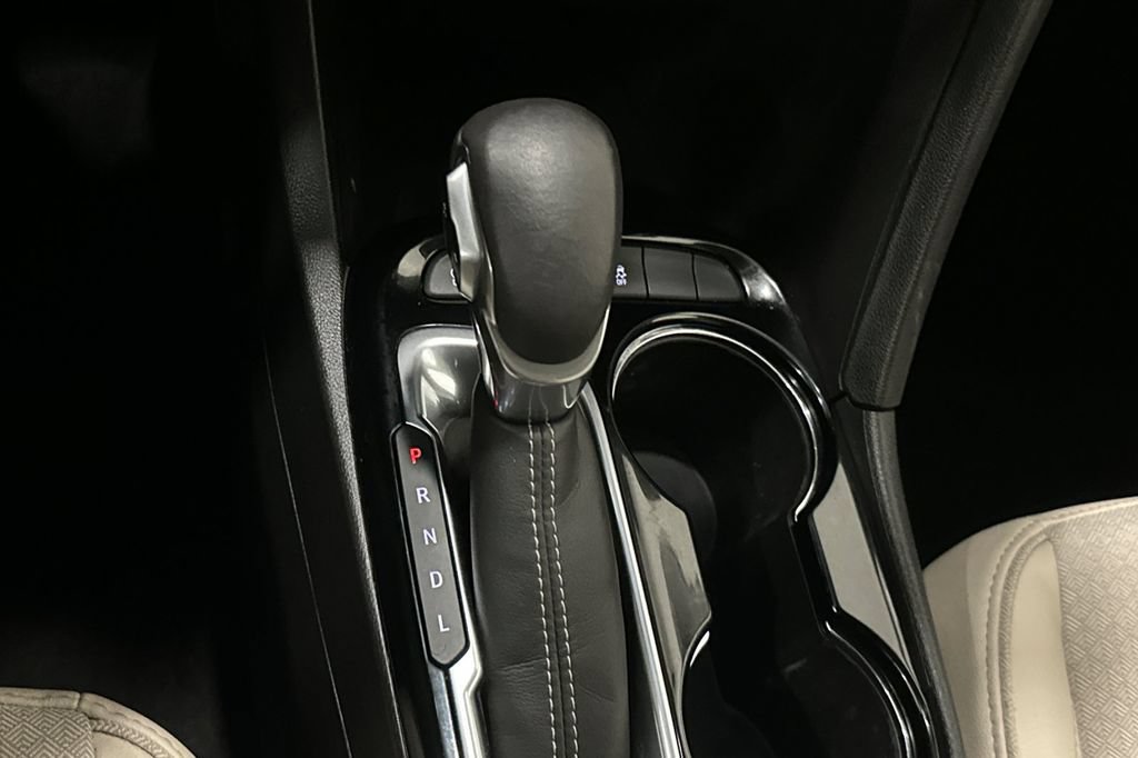 Used 2020 Buick Encore GX Select AWD/4WD image 24