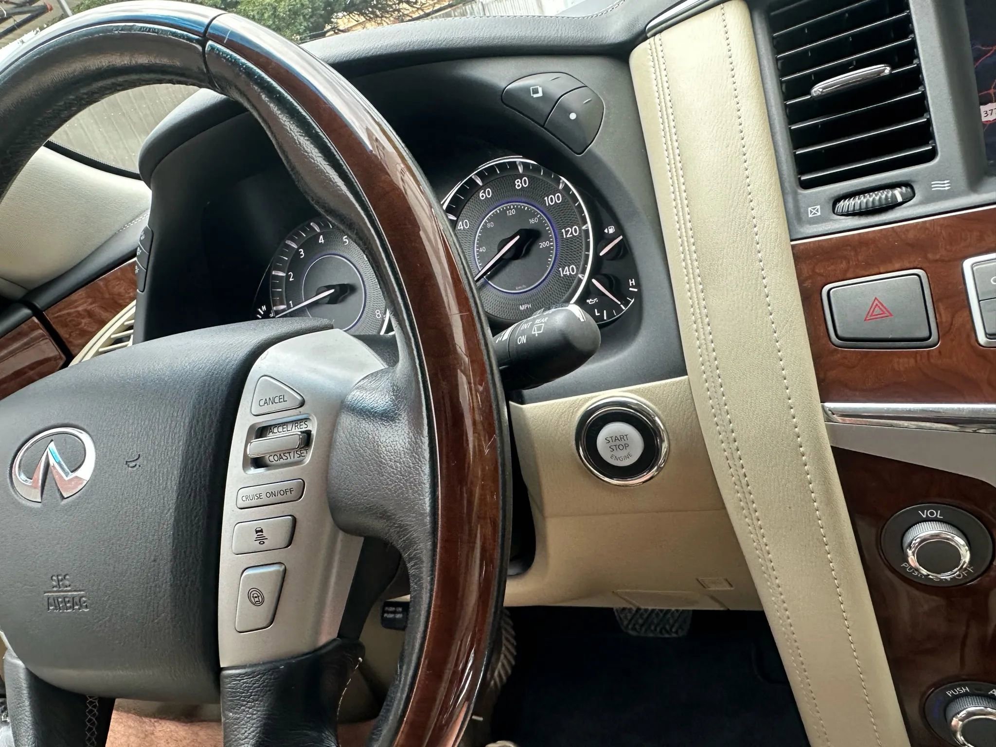Used 2018 INFINITI QX80 2WD w/ Driver Assistance Package image 39