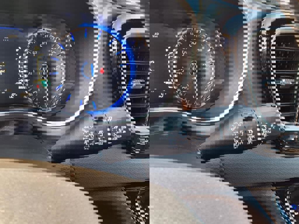 New 2025 Chrysler Voyager LX image 41