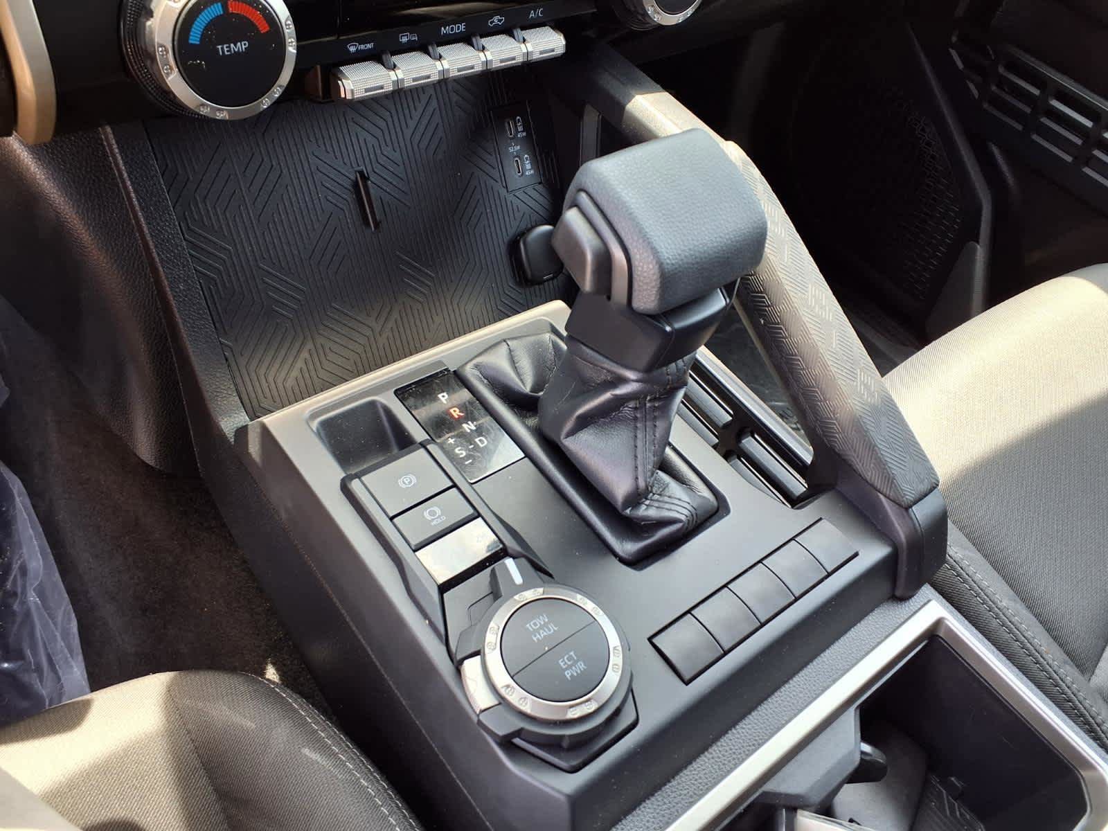 Used 2024 Toyota Tacoma SR5 AWD/4WD image 24