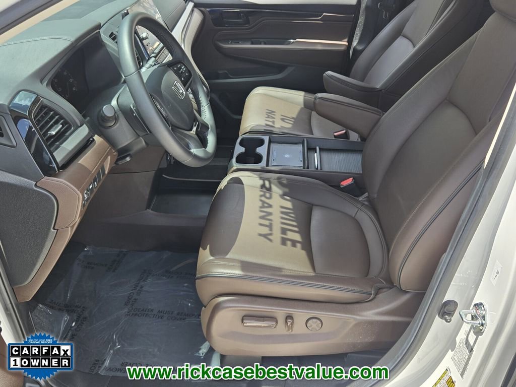 Used 2025 Honda Odyssey Touring image 11