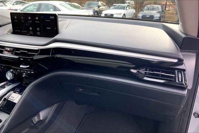 Used 2023 Acura MDX SH-AWD w/ Technology Package image 18