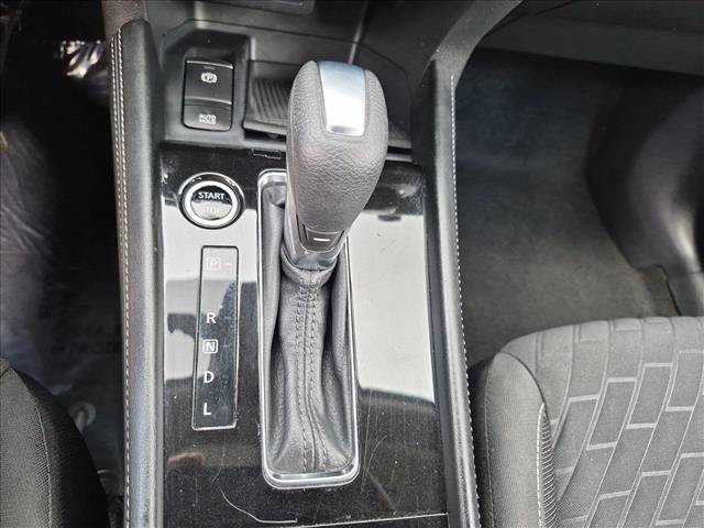 Used 2021 Nissan Kicks SV FWD image 12