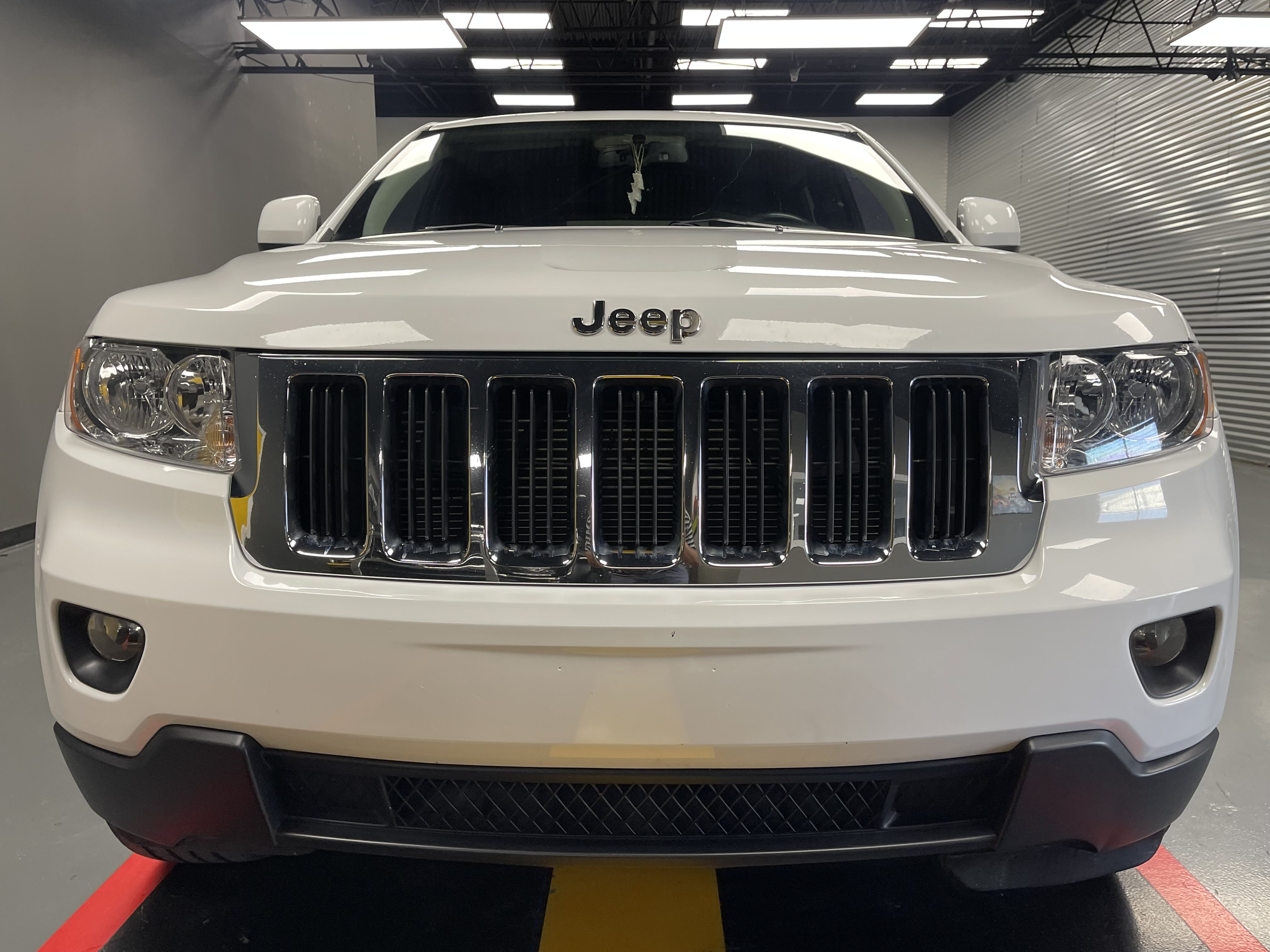 Used 2013 Jeep Grand Cherokee Laredo RWD image 8
