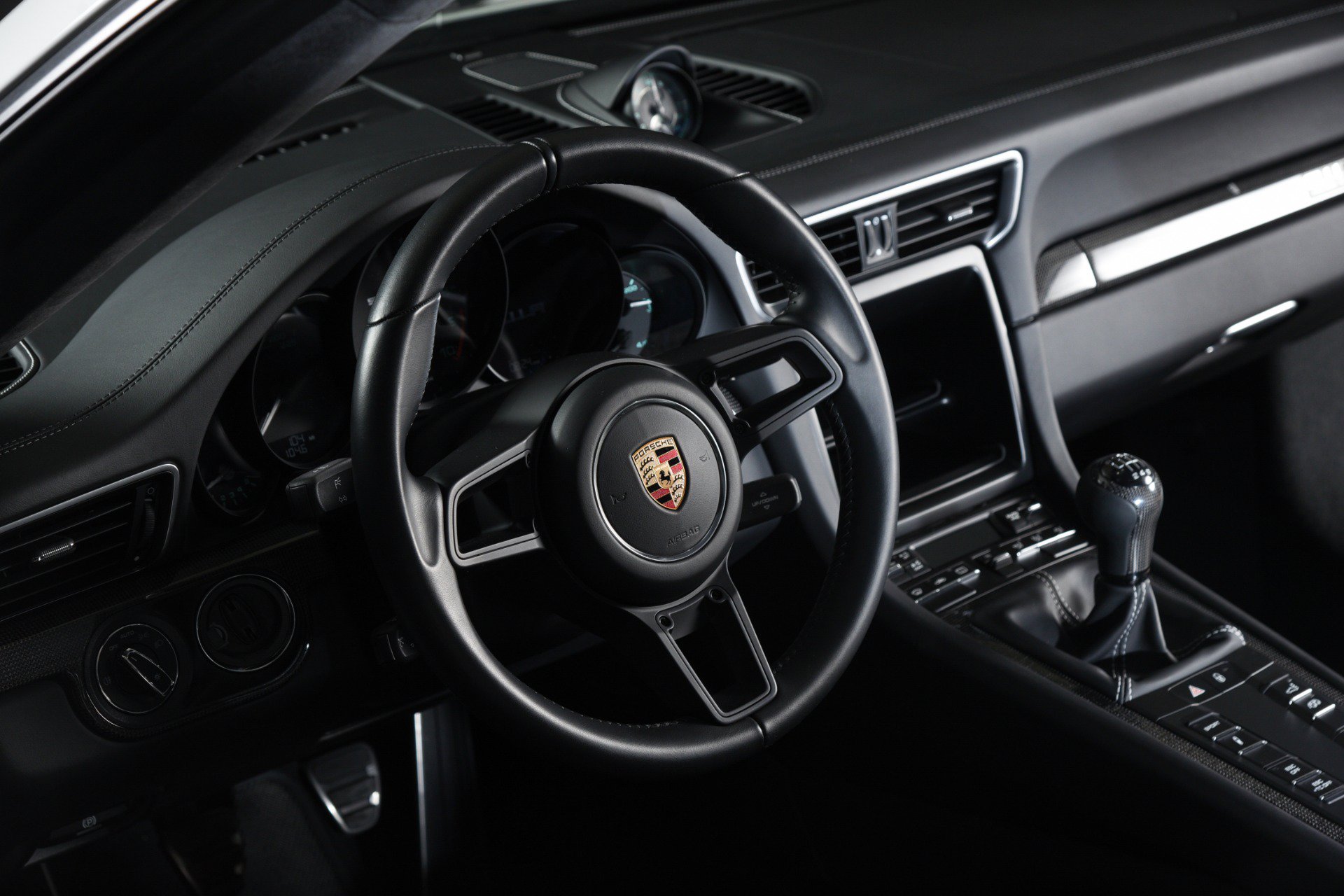 Used 2016 Porsche 911 R RWD image 4