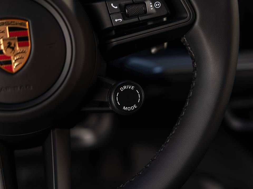 Certified 2026 Porsche Cayenne AWD/4WD image 43