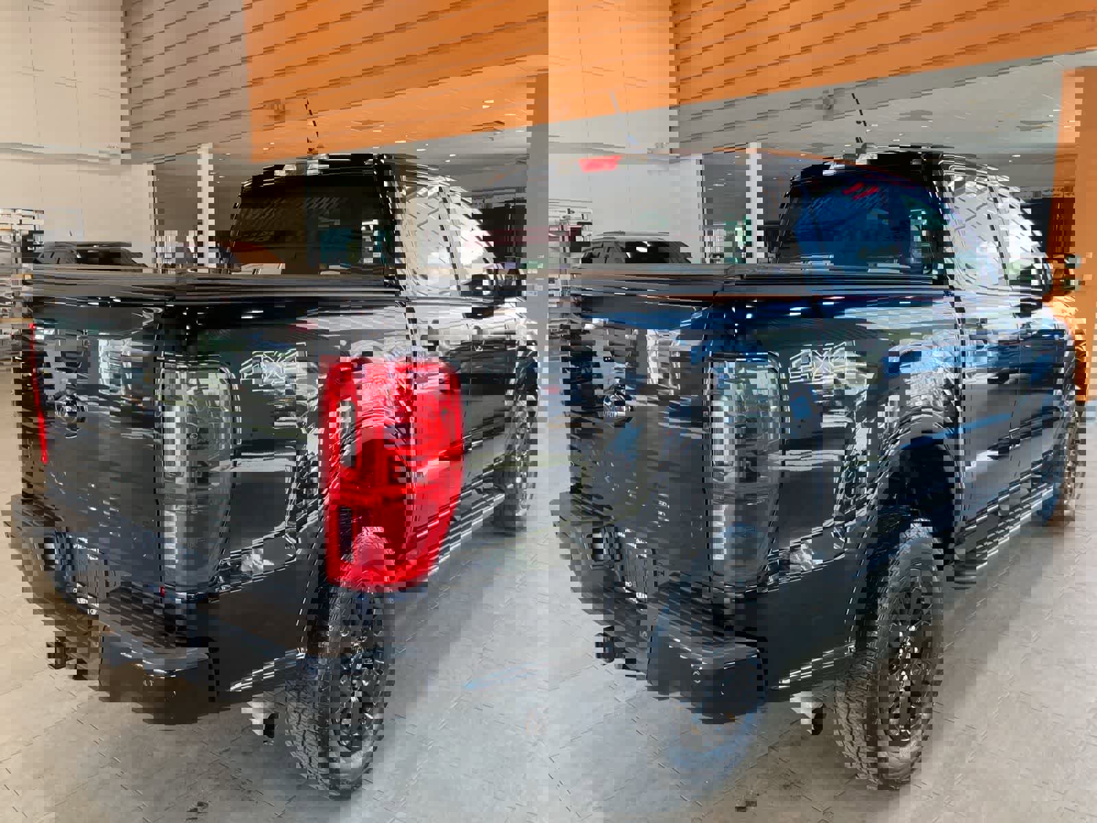 Used 2023 Ford Ranger XLT w/ Equipment Group 301A Mid AWD/4WD image 5