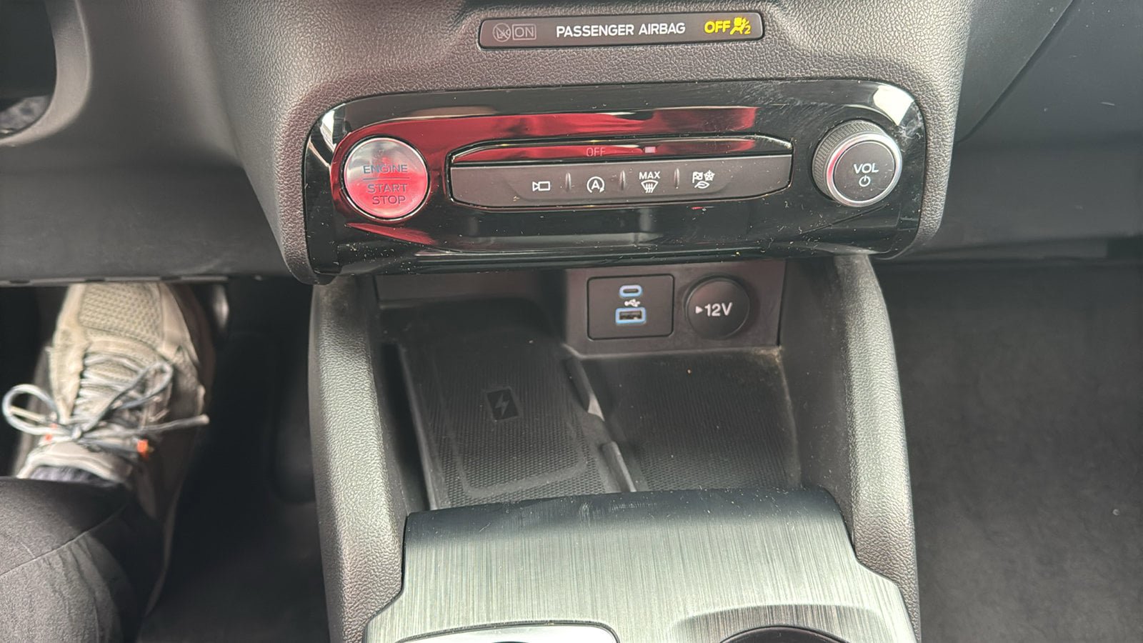 Used 2023 Ford Escape Active w/ Tech Pack #2 AWD/4WD image 16