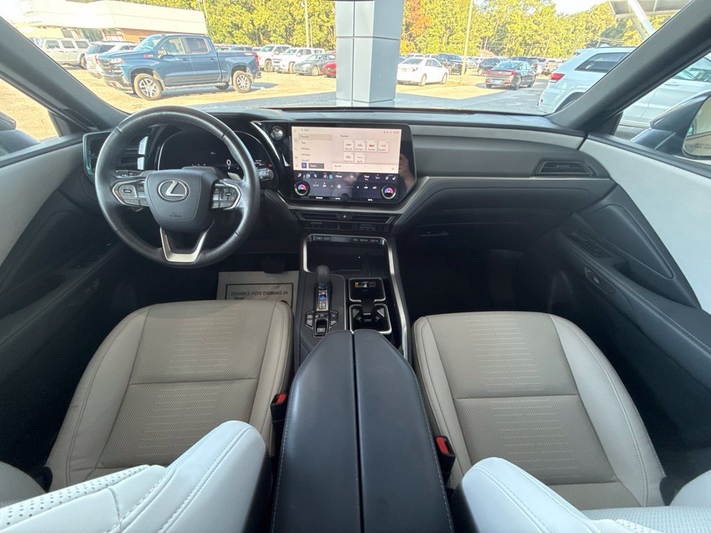 Used 2025 Lexus TX 350 AWD w/ Technology Package image 22