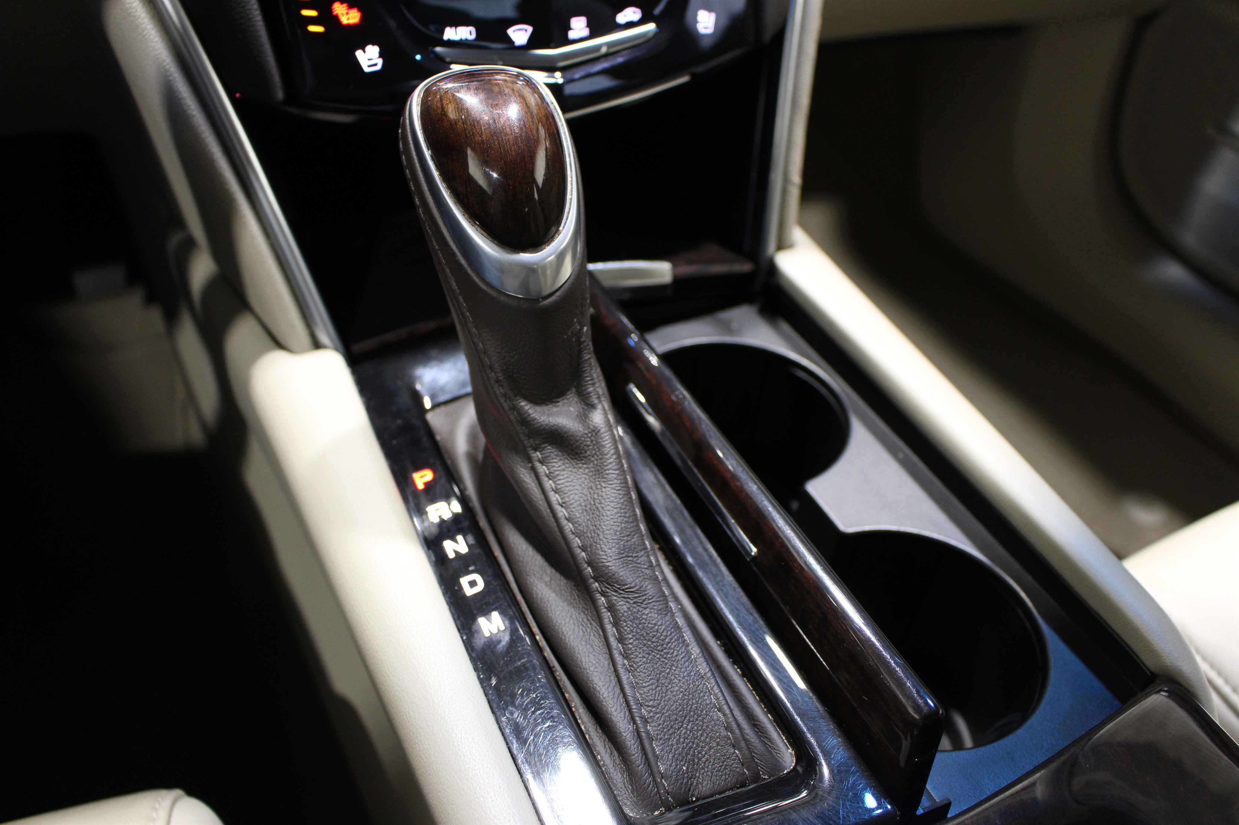 Used 2016 Cadillac XTS Luxury w/ Driver Awareness Package image 20