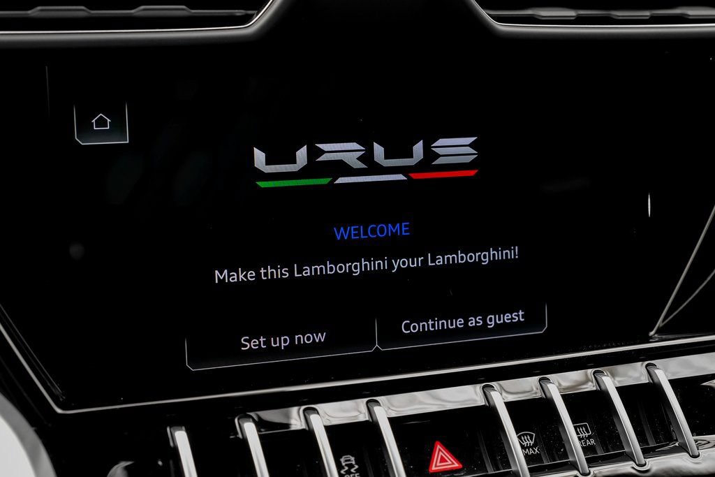Used 2022 Lamborghini Urus AWD/4WD image 24