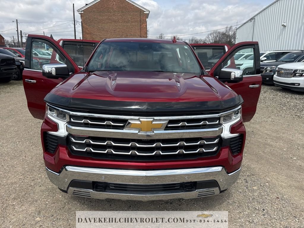 Used 2024 Chevrolet Silverado 1500 LTZ w/ LTZ Premium Package image 9
