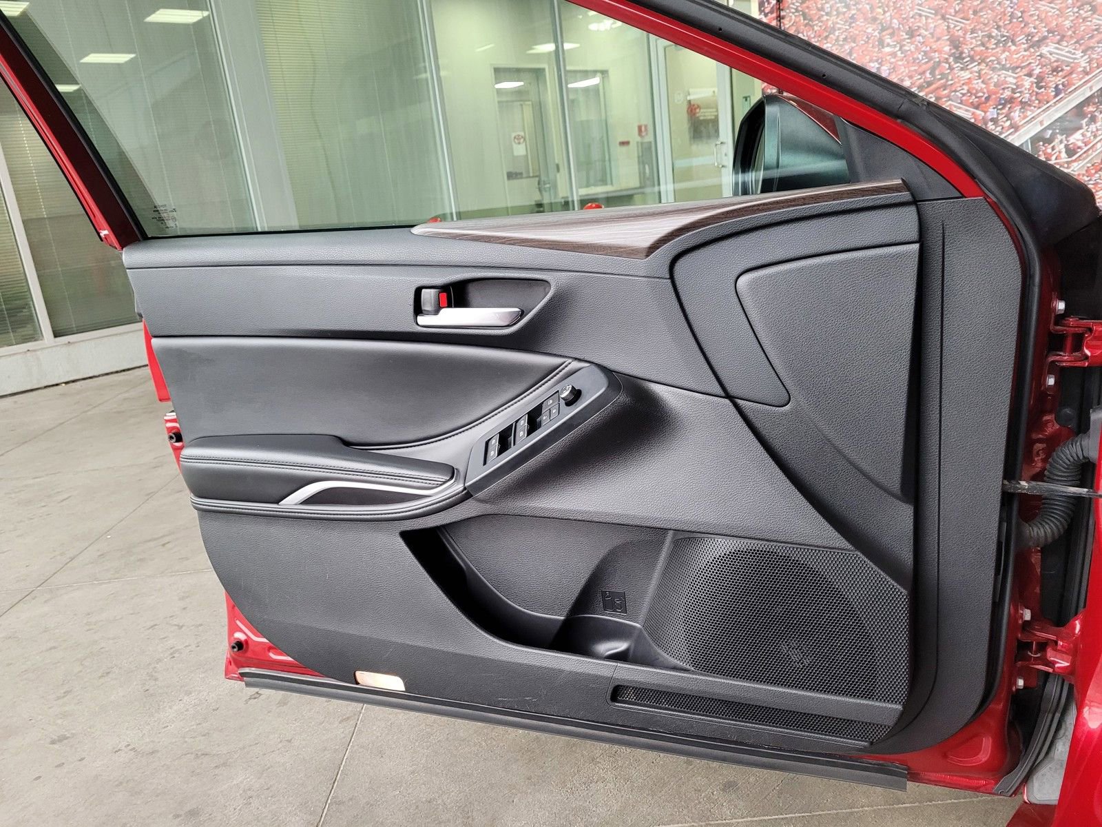 Certified 2022 Toyota Avalon XLE image 14