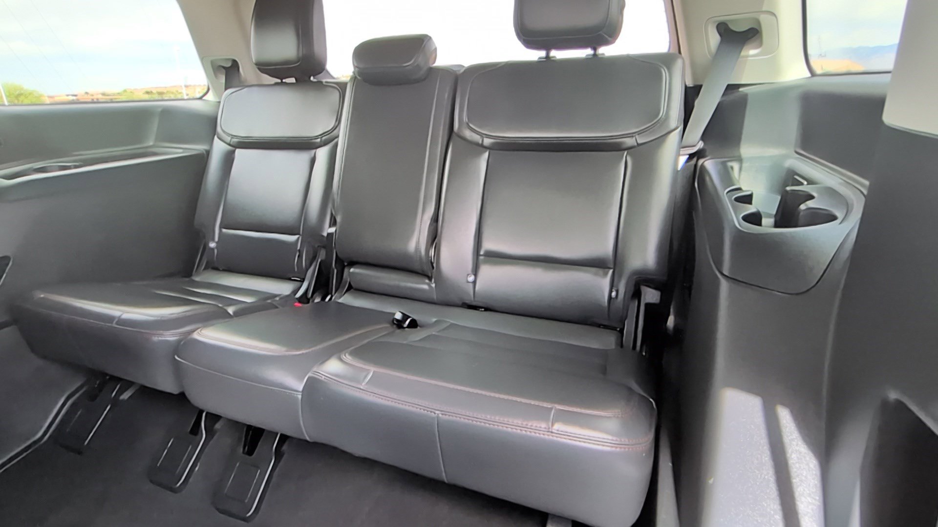 Used 2025 Ford Expedition Active AWD/4WD image 29