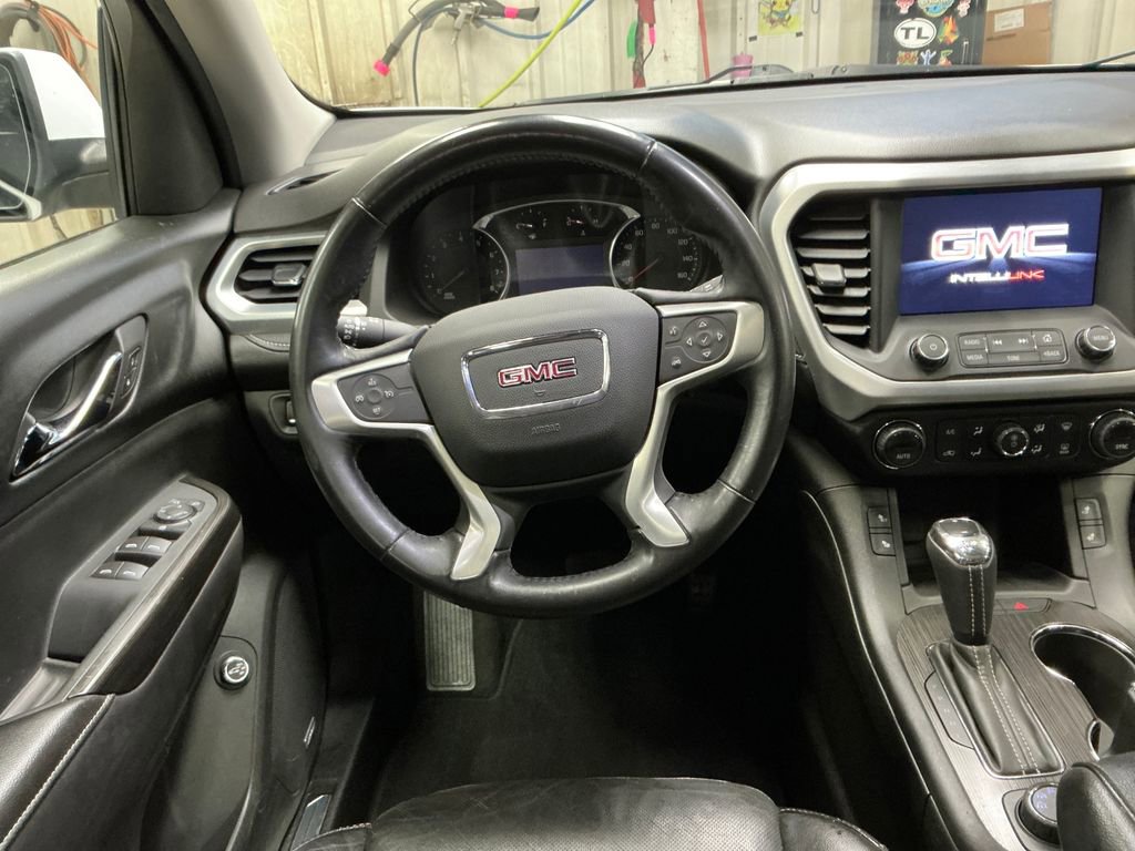 Used 2018 GMC Acadia SLT AWD/4WD image 17