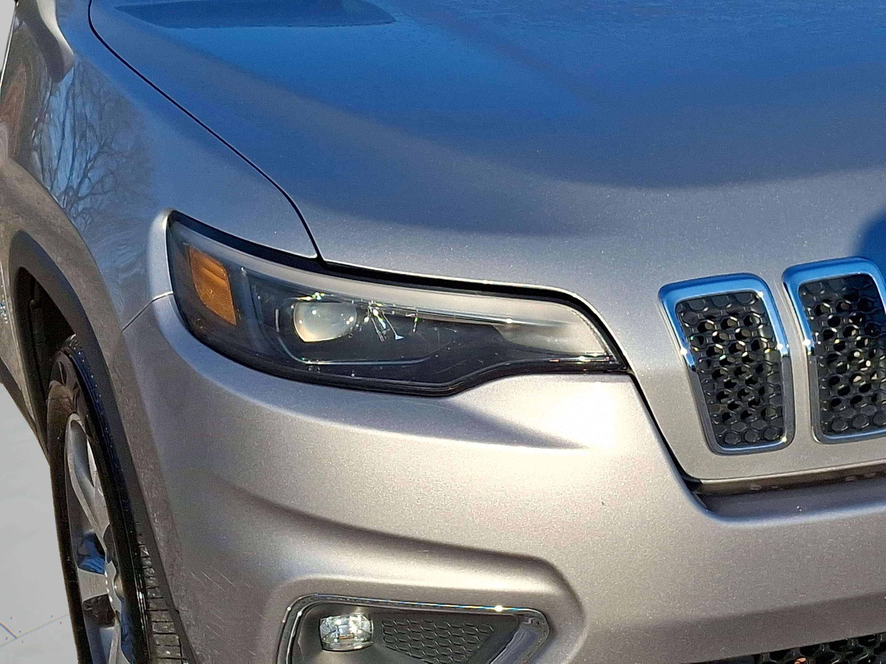 Certified 2019 Jeep Cherokee Limited image 9