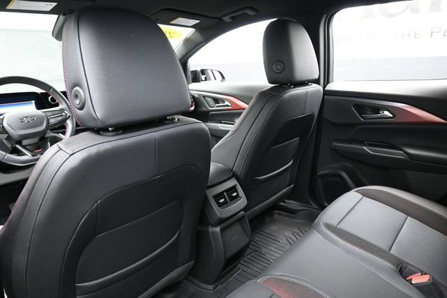 Used 2024 Chevrolet Equinox EV RS FWD image 24
