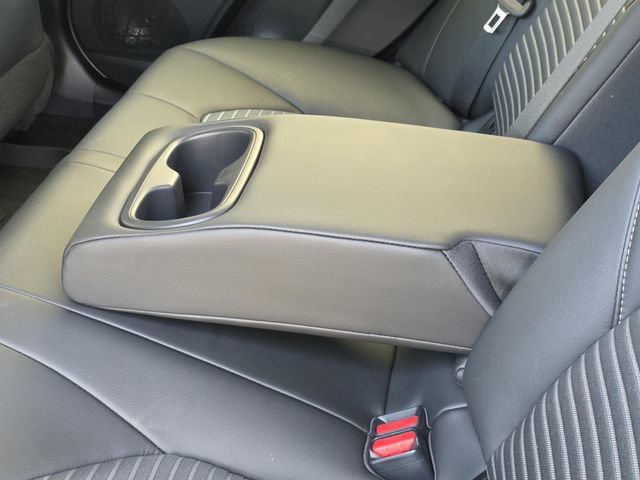 Used 2024 Toyota Camry SE image 11