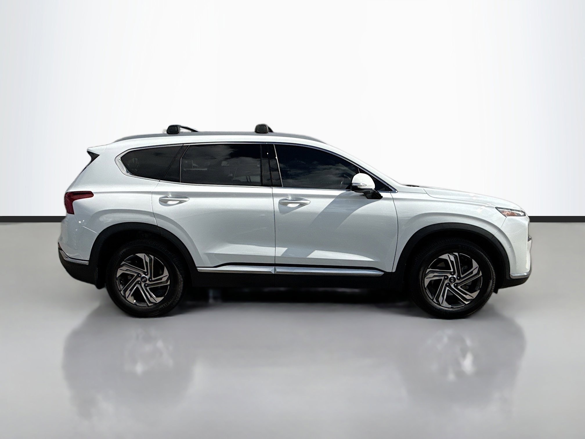 Used 2022 Hyundai Santa Fe SEL w/ Convenience + Premium Package image 2