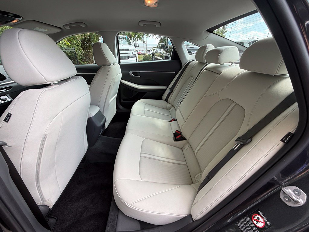 Certified 2023 Hyundai Sonata SEL w/ Preferred Accessory Package FWD image 35