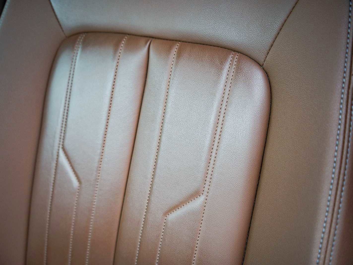 Used 2023 Audi A6 Premium Plus w/ Premium Plus Package image 11