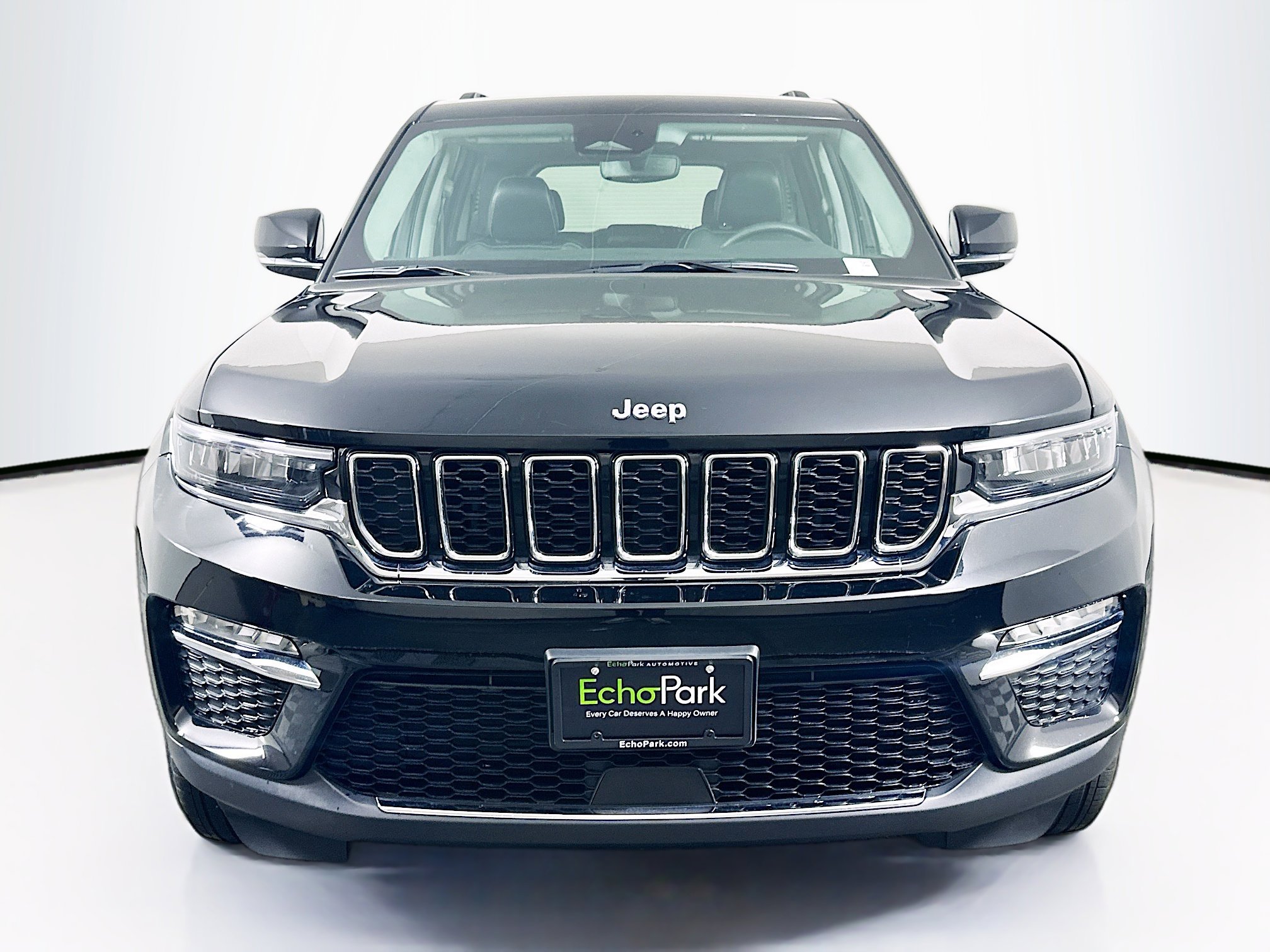 Used 2023 Jeep Grand Cherokee Limited image 2
