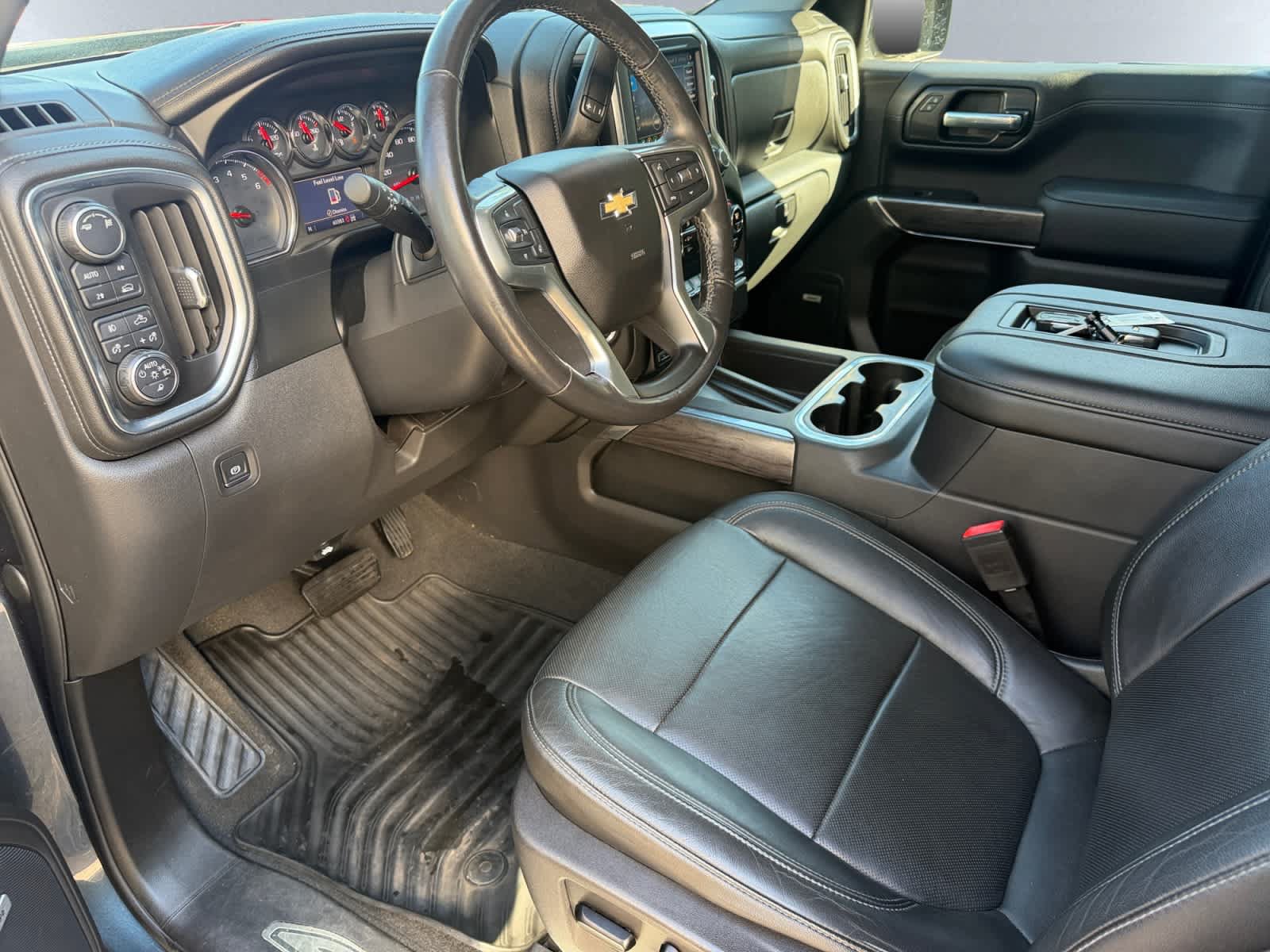 Used 2019 Chevrolet Silverado 1500 LTZ w/ LTZ Plus Package AWD/4WD image 13
