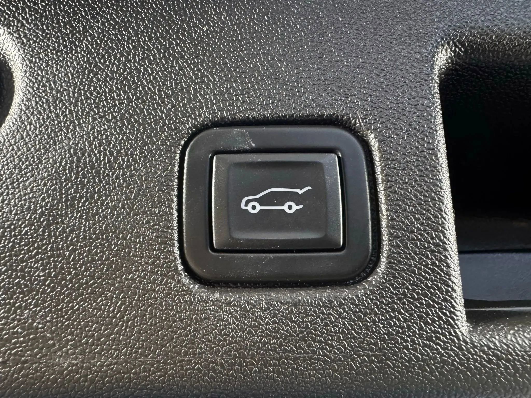 Used 2024 Chevrolet Equinox LT image 28