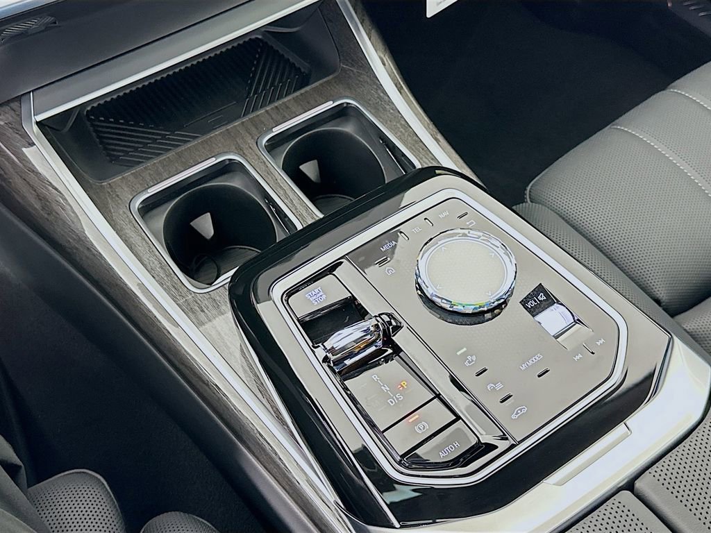 New 2026 BMW 760i xDrive w/ Executive Package image 15