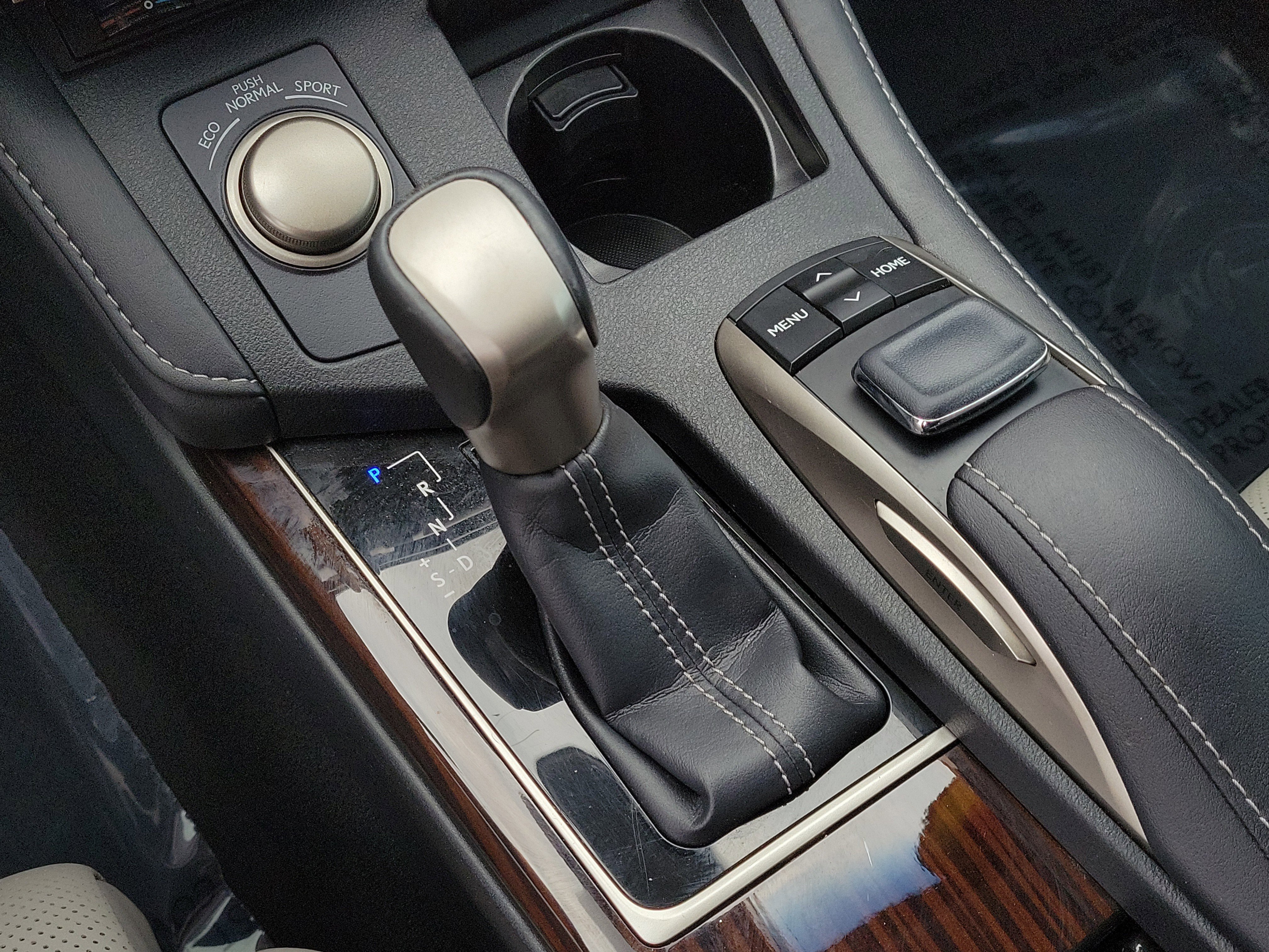 Used 2016 Lexus ES 350 w/ Ultra Luxury Package image 28