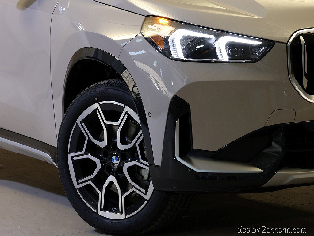 New 2026 BMW X1 xDrive28i w/ Convenience Package AWD/4WD image 3