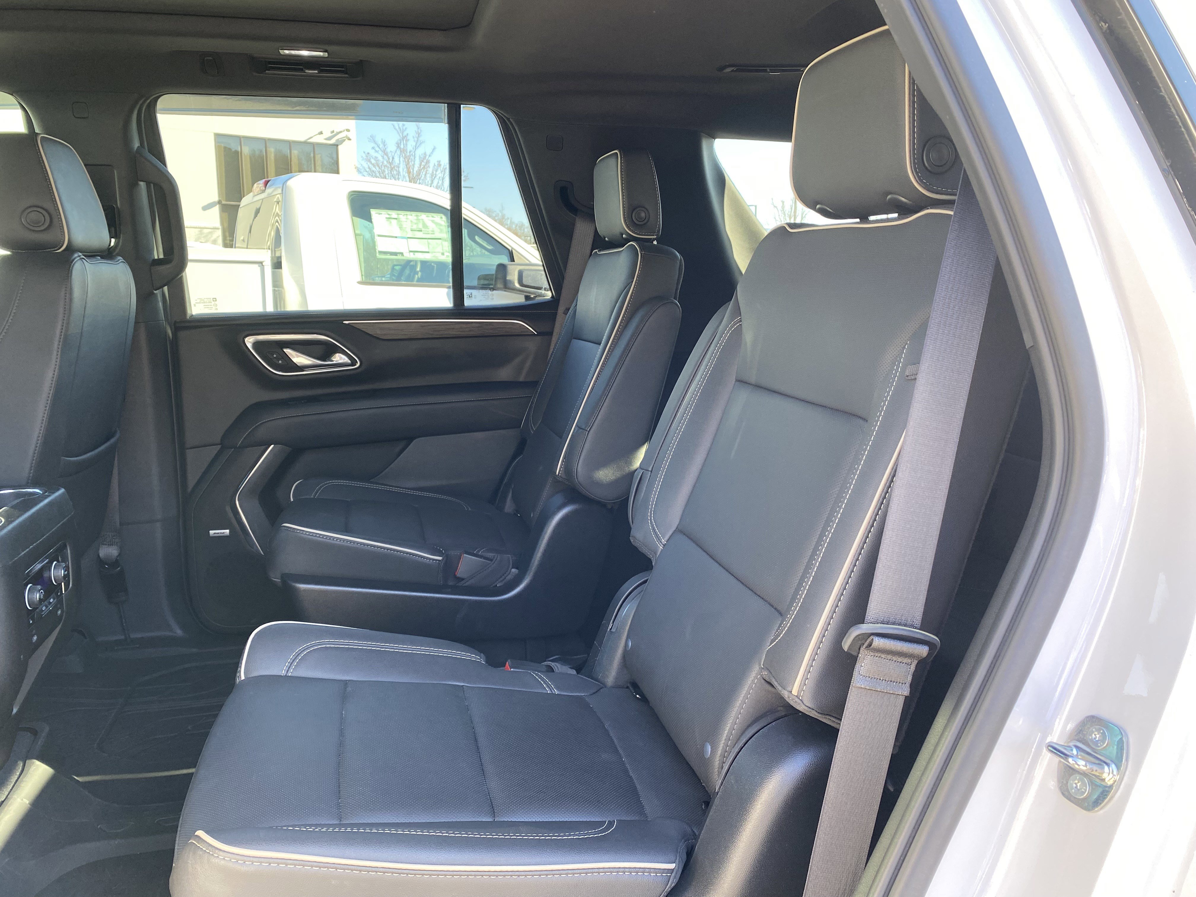 Used 2023 Chevrolet Tahoe Premier image 37