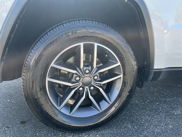 Used 2019 Jeep Grand Cherokee Limited w/ Luxury Group II AWD/4WD image 8