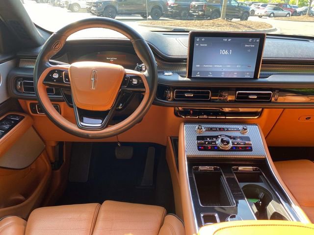 Certified 2023 Lincoln Aviator Black Label w/ Class IV Trailer Tow Package AWD/4WD image 6