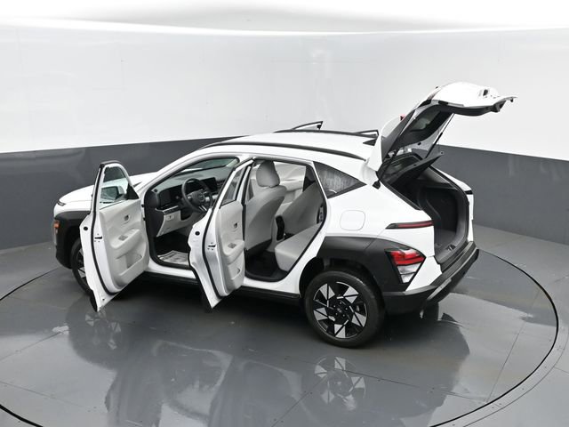 Used 2025 Hyundai Kona SEL image 26