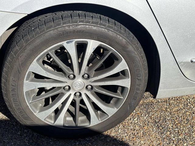 Used 2017 Buick LaCrosse Essence w/ Sights and Sounds Package image 5